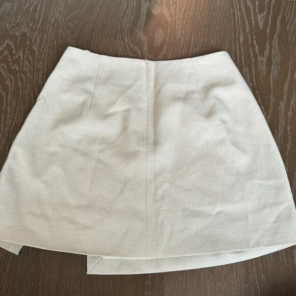 White Fox Mini Skirt With - Picture 2 of 4